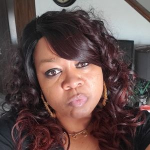 Meet your Posher, Nikki